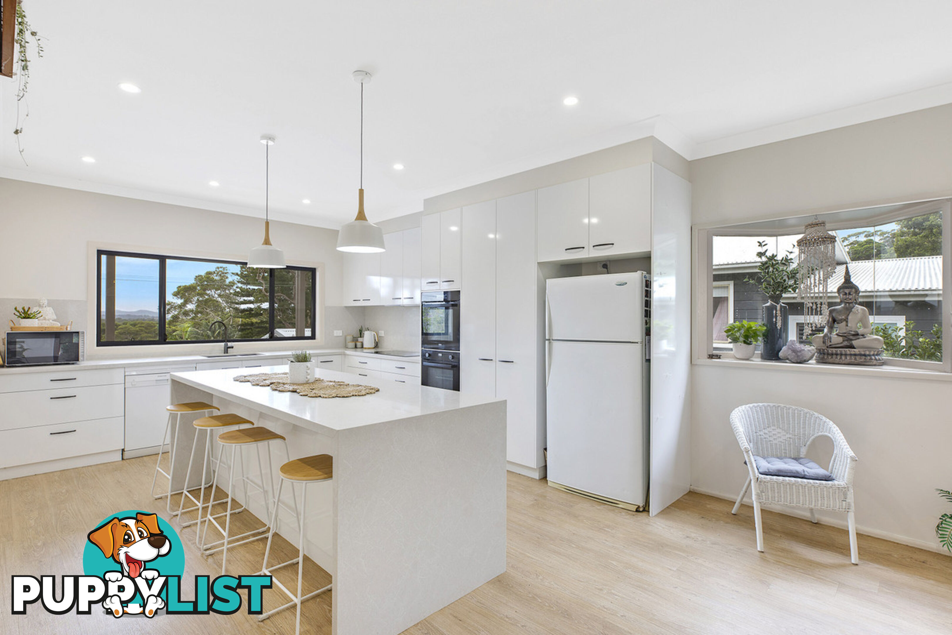 17 Sycamore Avenue BATEAU BAY nsw 2261