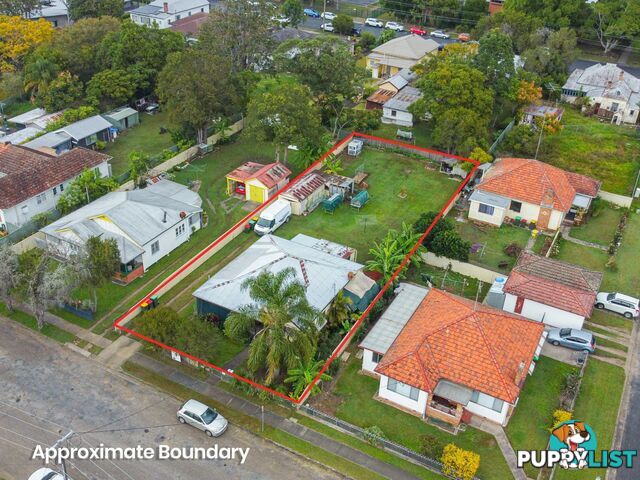 16 Boyce Street TAREE NSW 2430