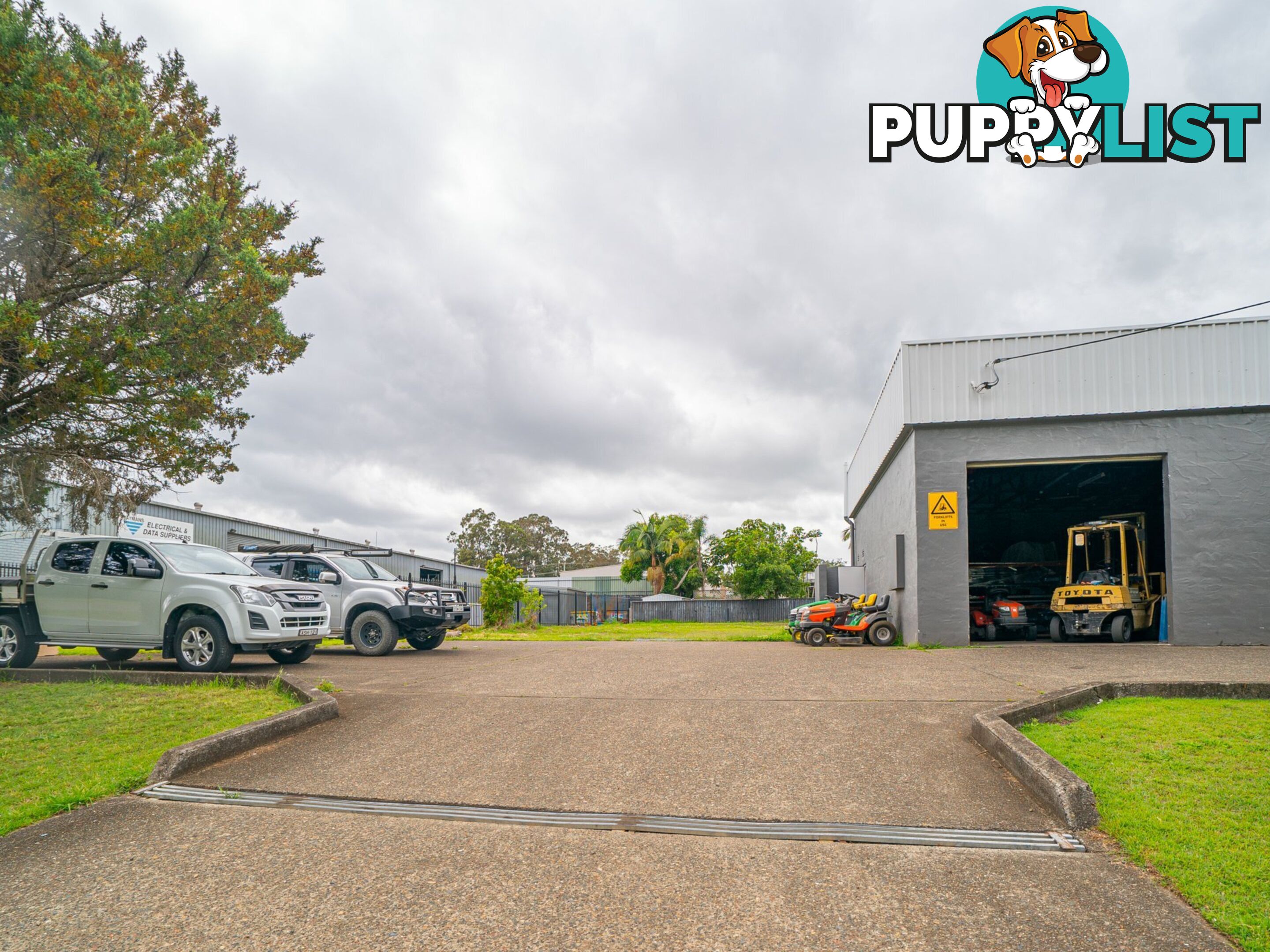 Bays 1, 3 and 4/77 Muldoon Street TAREE NSW 2430