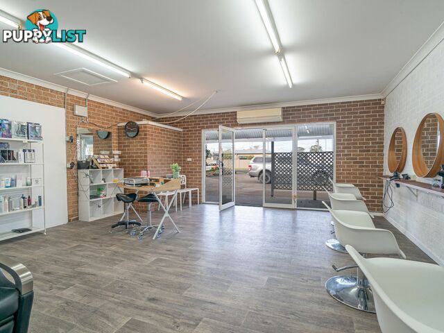 Shop 1/2A Winton Avenue TAREE NSW 2430