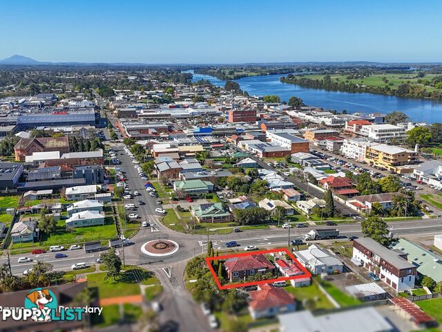 22 Commerce Street TAREE NSW 2430