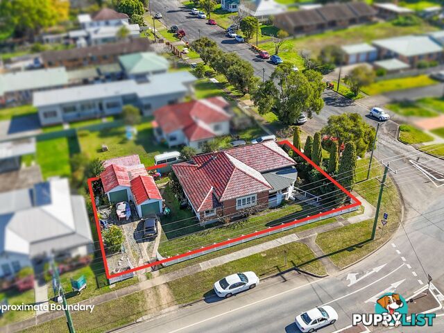 22 Commerce Street TAREE NSW 2430