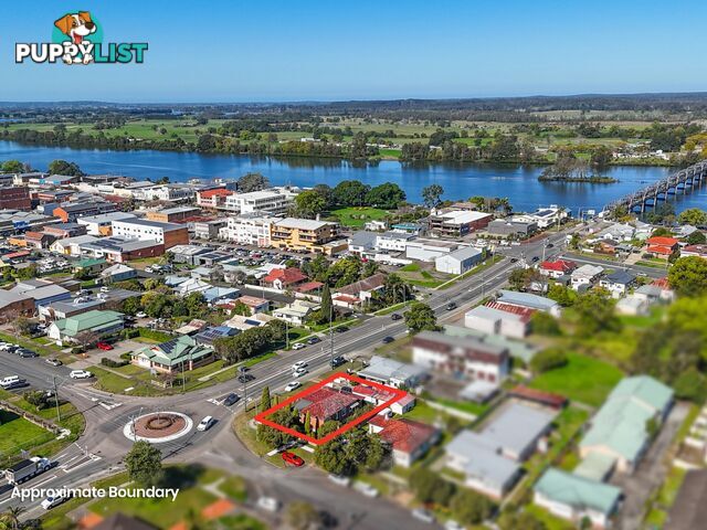 22 Commerce Street TAREE NSW 2430