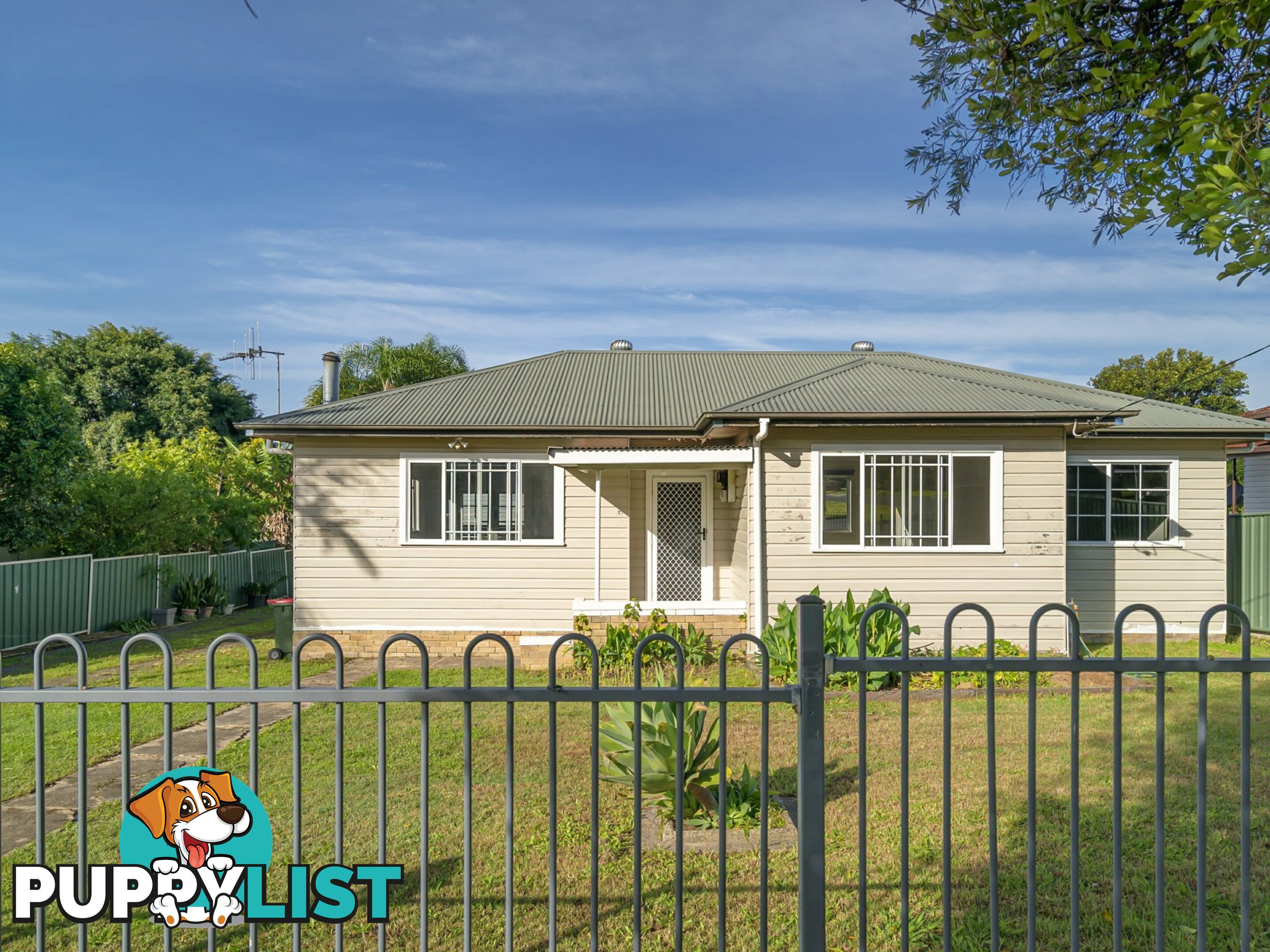 37 Bruntnell Street TAREE NSW 2430