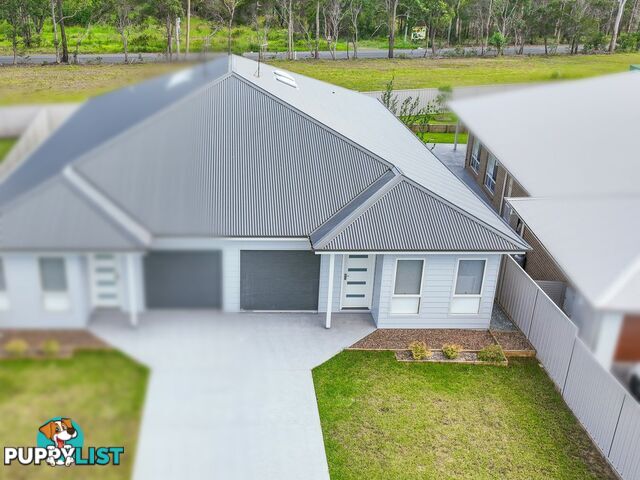 2/25 Grandis Parade TAREE NSW 2430