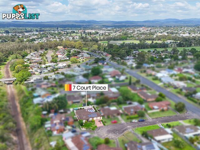 7 Court Place TAREE NSW 2430