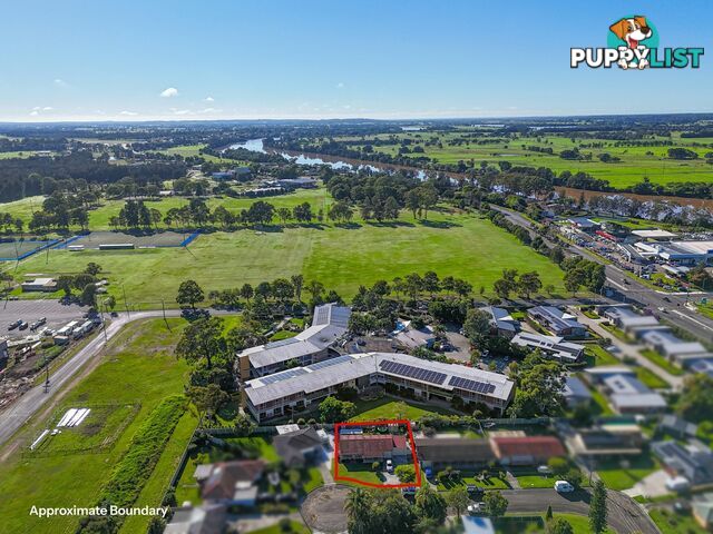 13 Whitby Close TAREE NSW 2430