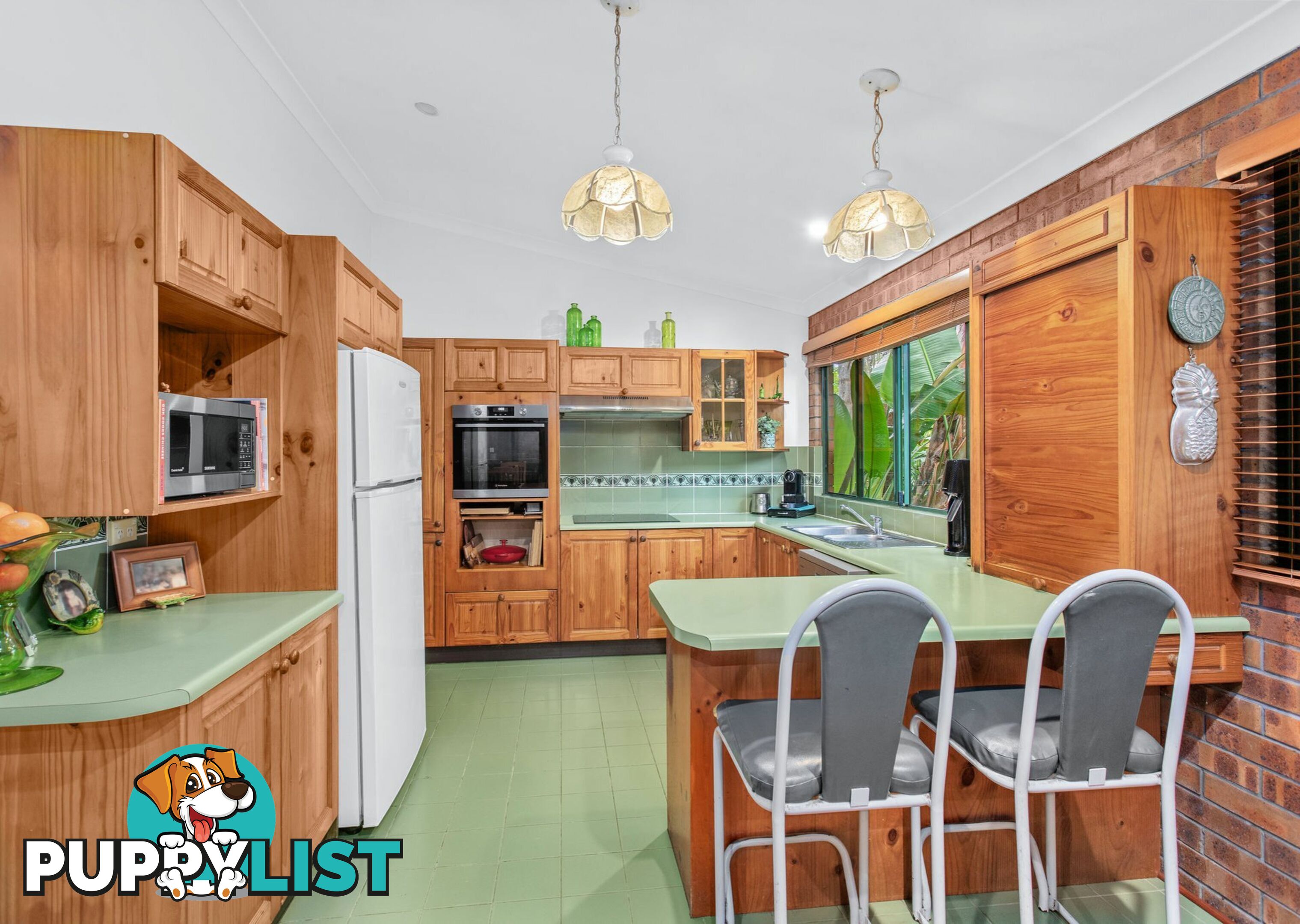 11 Oakview Drive HALLIDAYS POINT NSW 2430