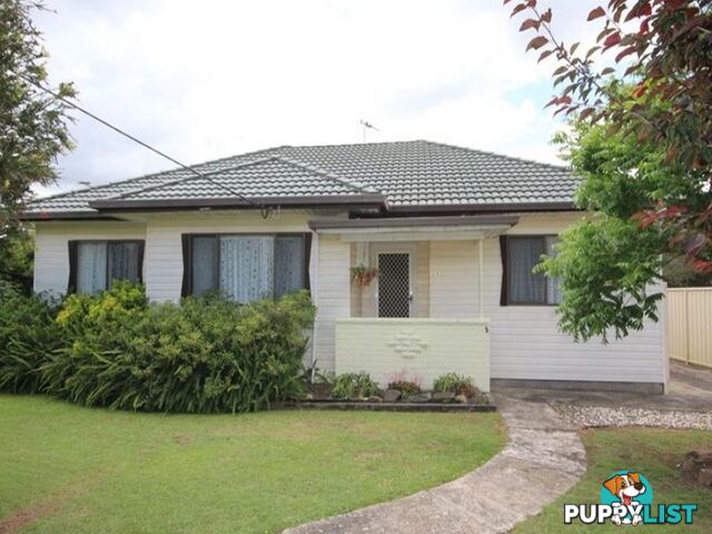 5 Lyndhurst Street TAREE NSW 2430