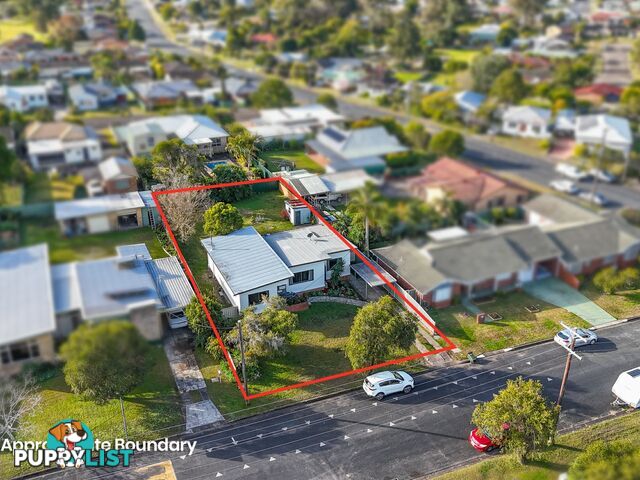 1 Maiden Avenue TAREE NSW 2430