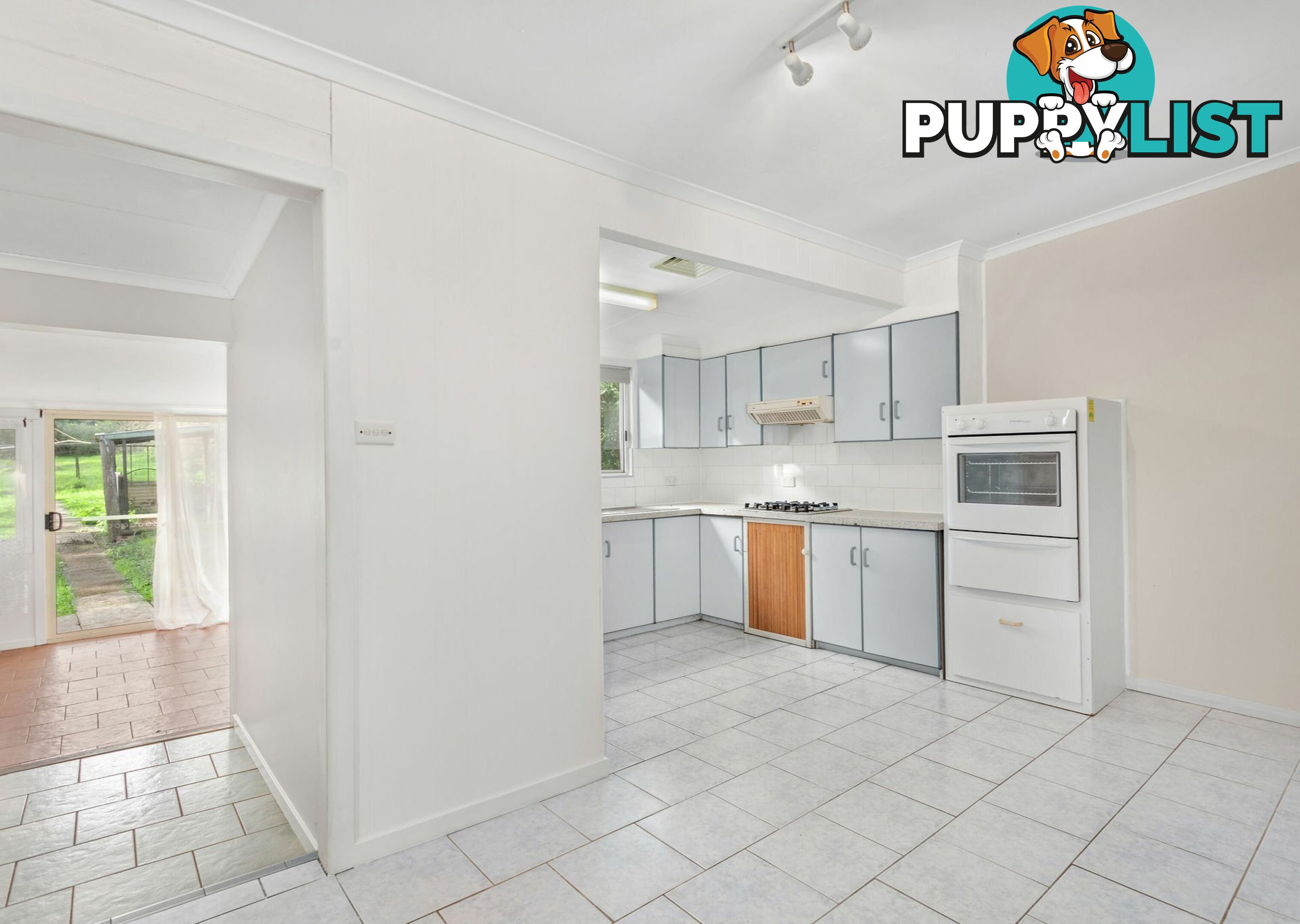 39 Peveril Street TINONEE NSW 2430