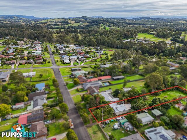 39 Peveril Street TINONEE NSW 2430
