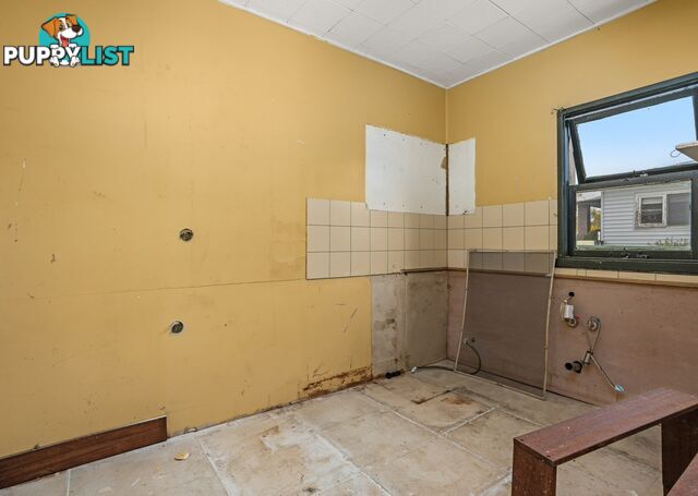 13 Railway Street TAREE NSW 2430