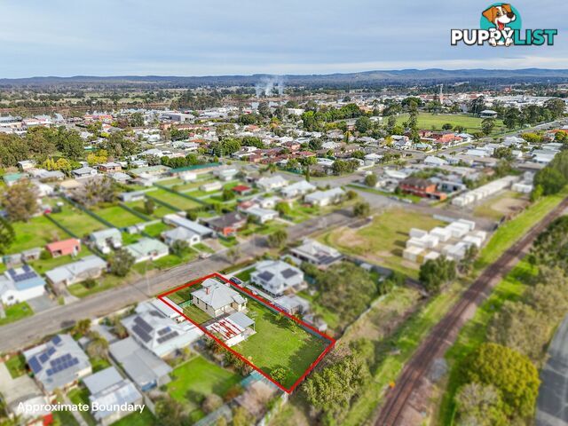 13 Railway Street TAREE NSW 2430