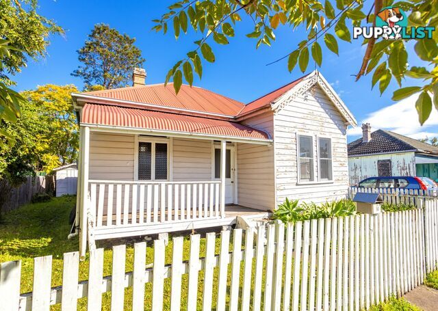 10 Stevenson Street TAREE NSW 2430