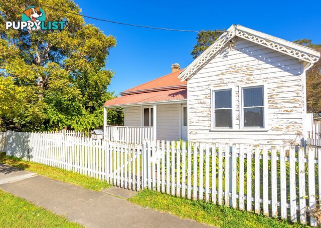 10 Stevenson Street TAREE NSW 2430