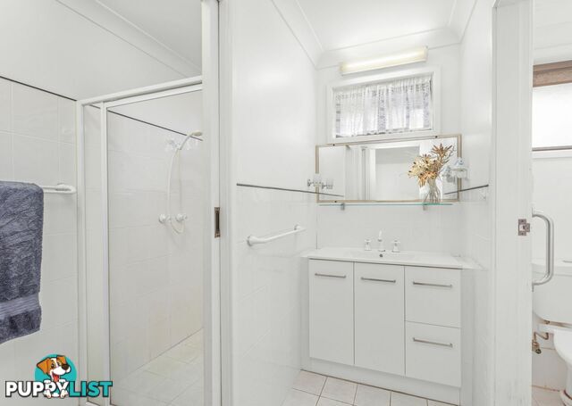 1/2 Waratah Place TAREE NSW 2430