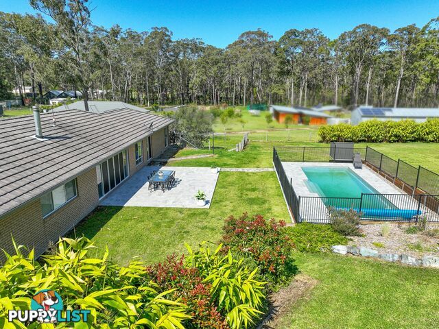 12 Brumby Close HALLIDAYS POINT NSW 2430