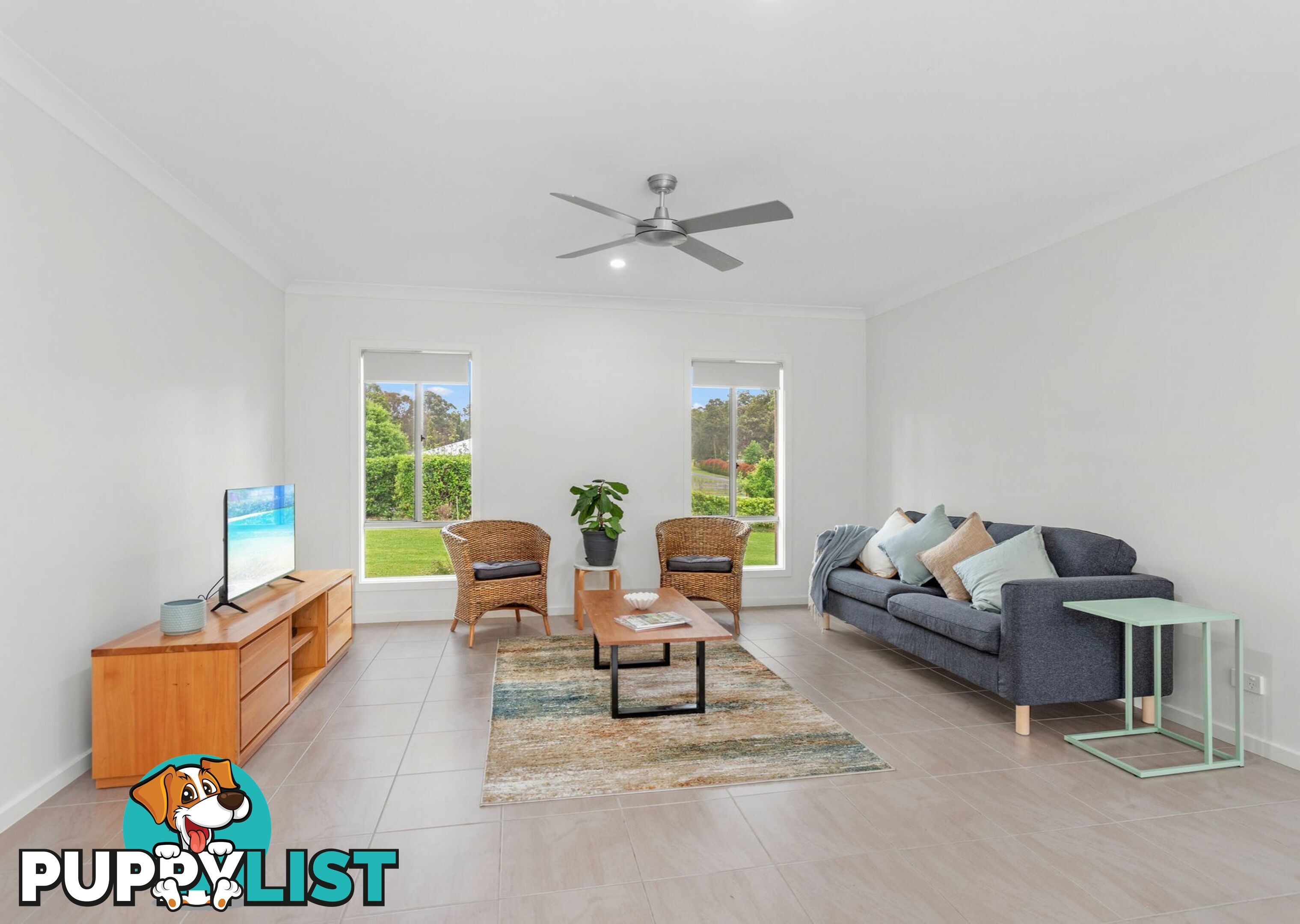 12 Brumby Close HALLIDAYS POINT NSW 2430