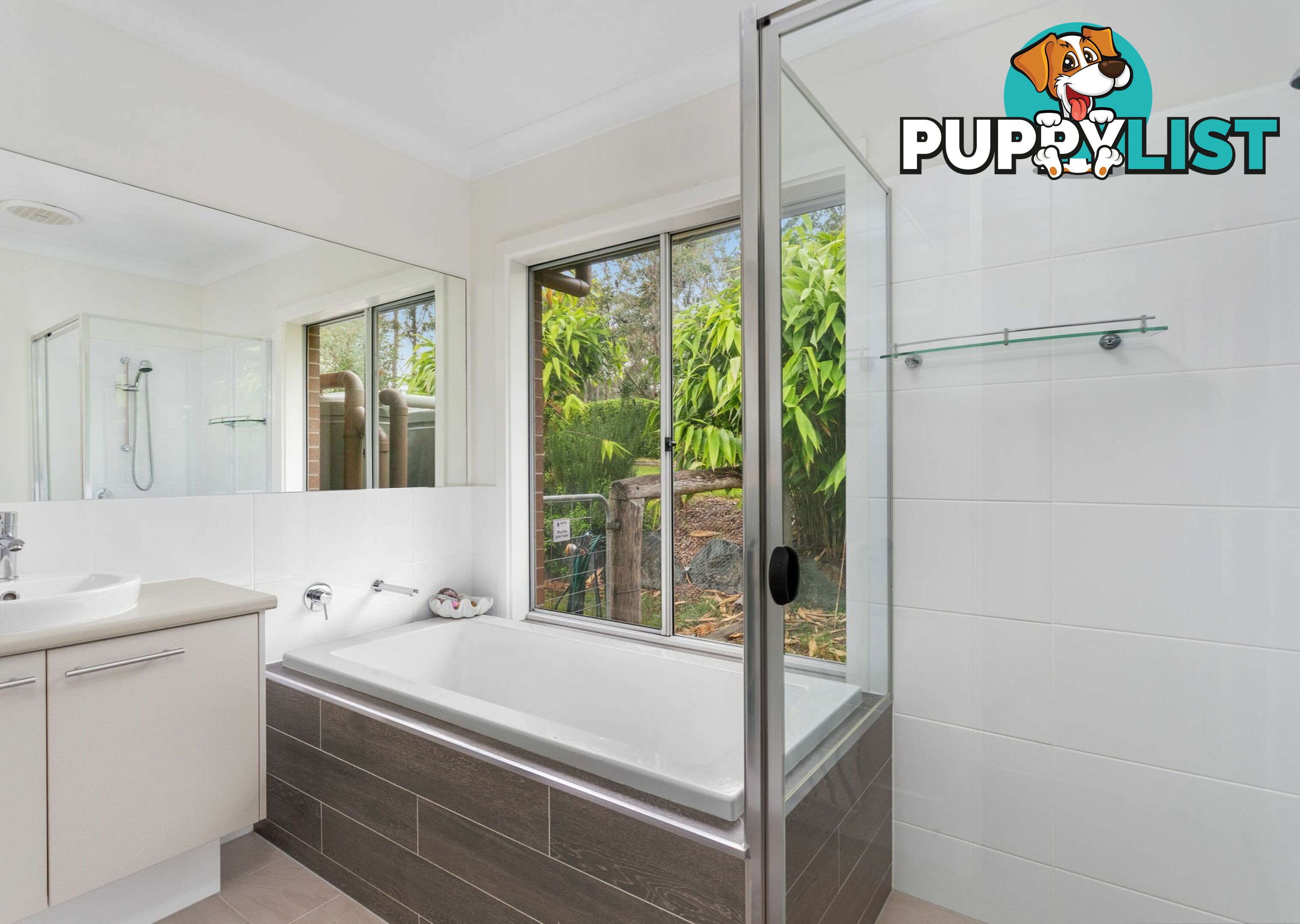 12 Brumby Close HALLIDAYS POINT NSW 2430