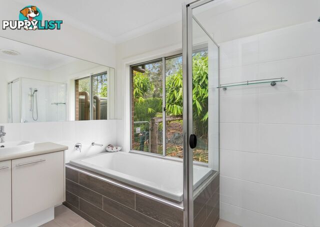 12 Brumby Close HALLIDAYS POINT NSW 2430