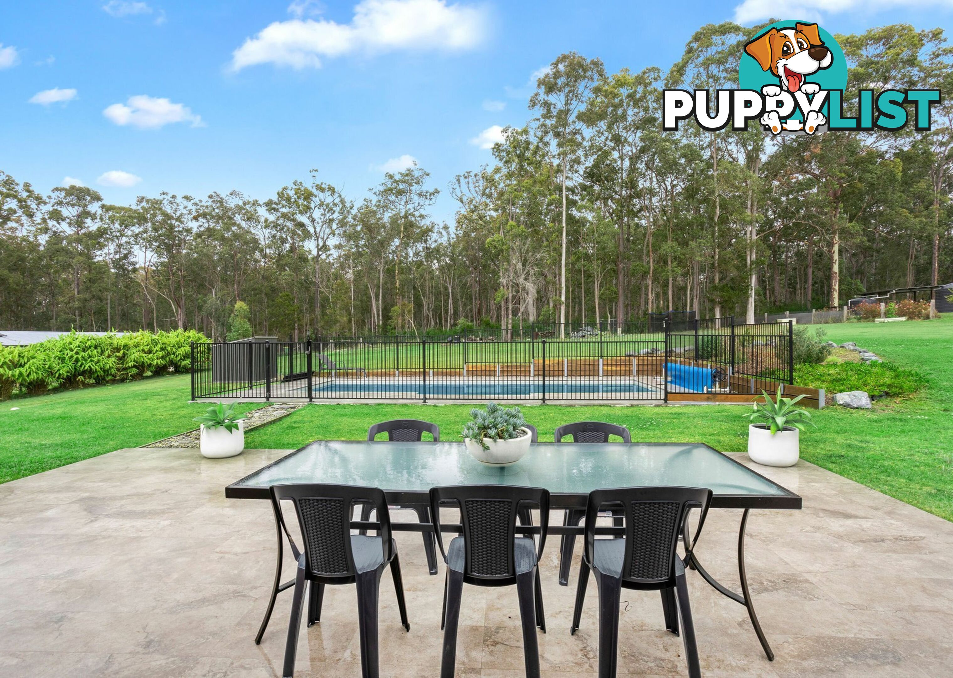 12 Brumby Close HALLIDAYS POINT NSW 2430