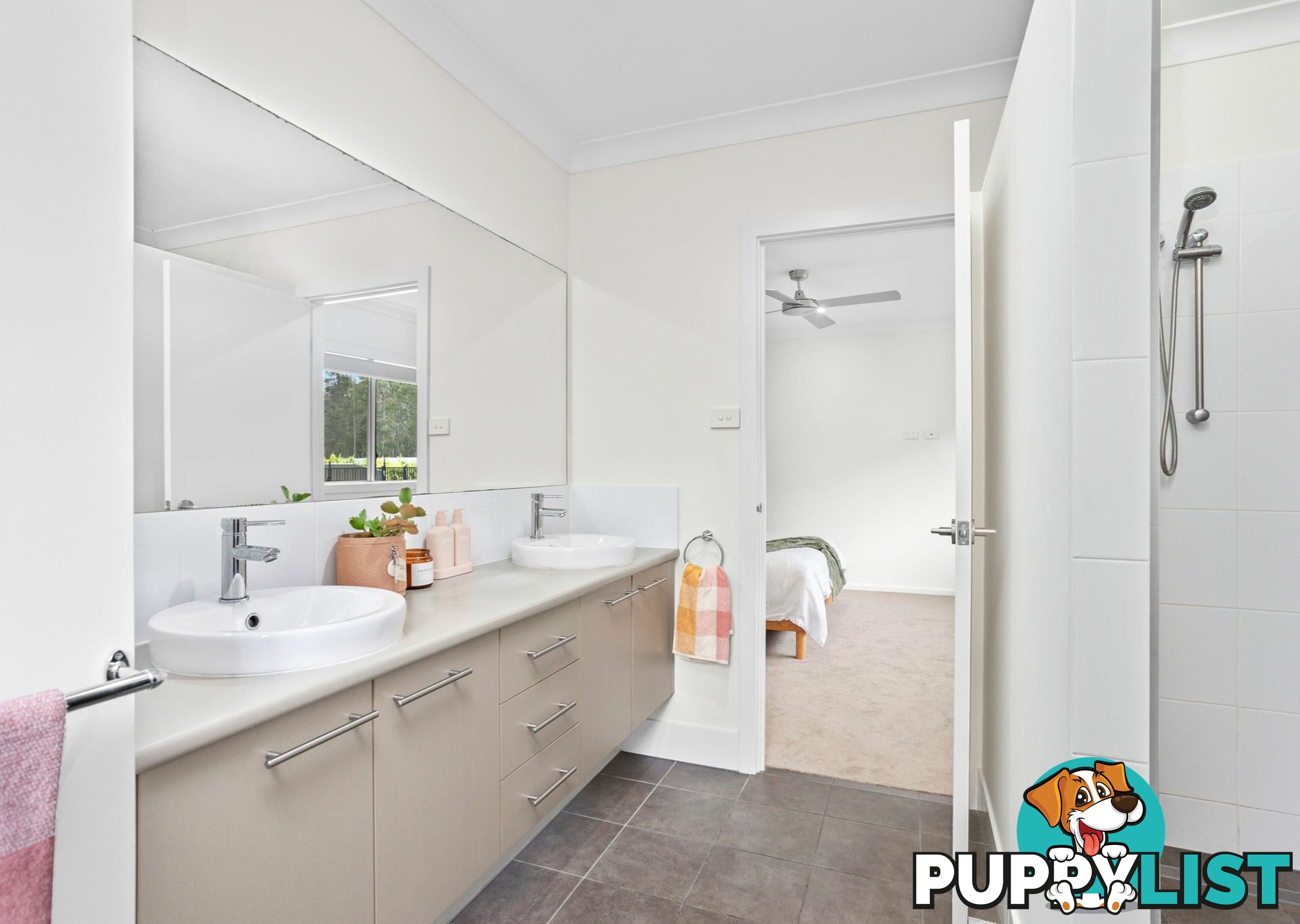 12 Brumby Close HALLIDAYS POINT NSW 2430