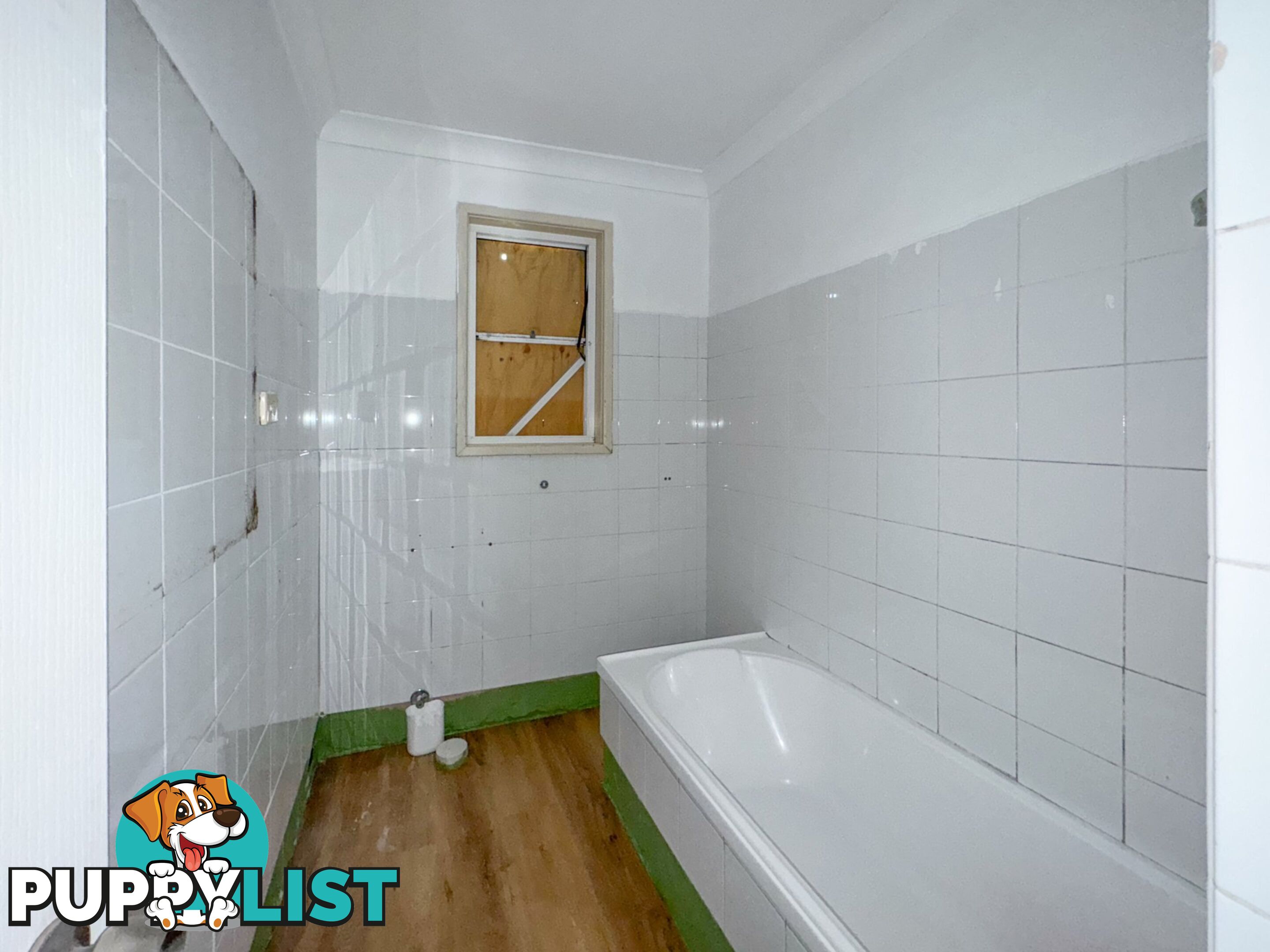 17 Barton Street TAREE NSW 2430
