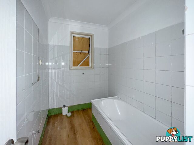 17 Barton Street TAREE NSW 2430