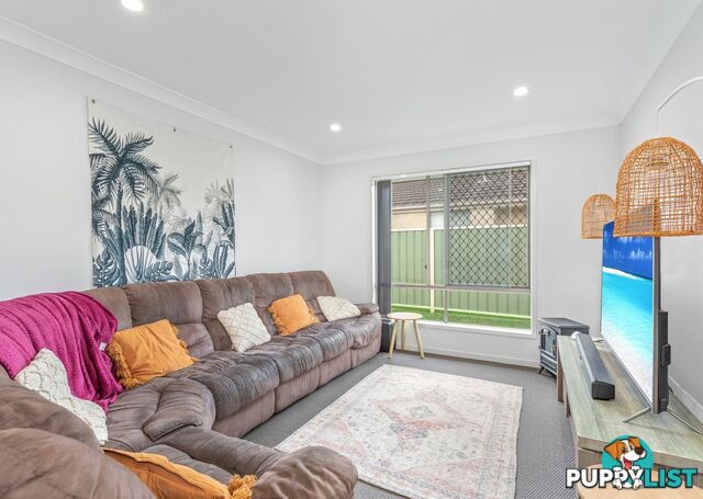 8 Rosewood Crescent TAREE NSW 2430