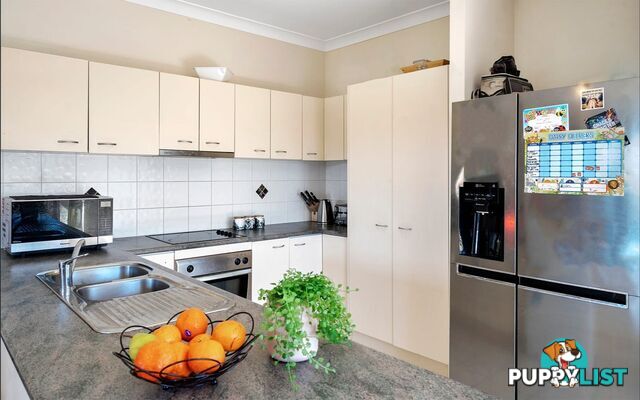 17 Holliday Drive EDENS LANDING QLD 4207
