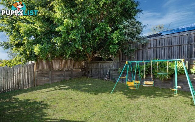 17 Holliday Drive EDENS LANDING QLD 4207