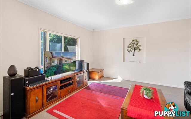 17 Holliday Drive EDENS LANDING QLD 4207