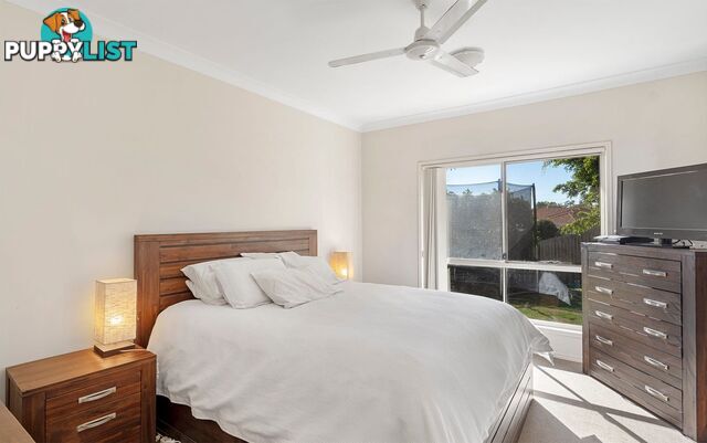 17 Holliday Drive EDENS LANDING QLD 4207