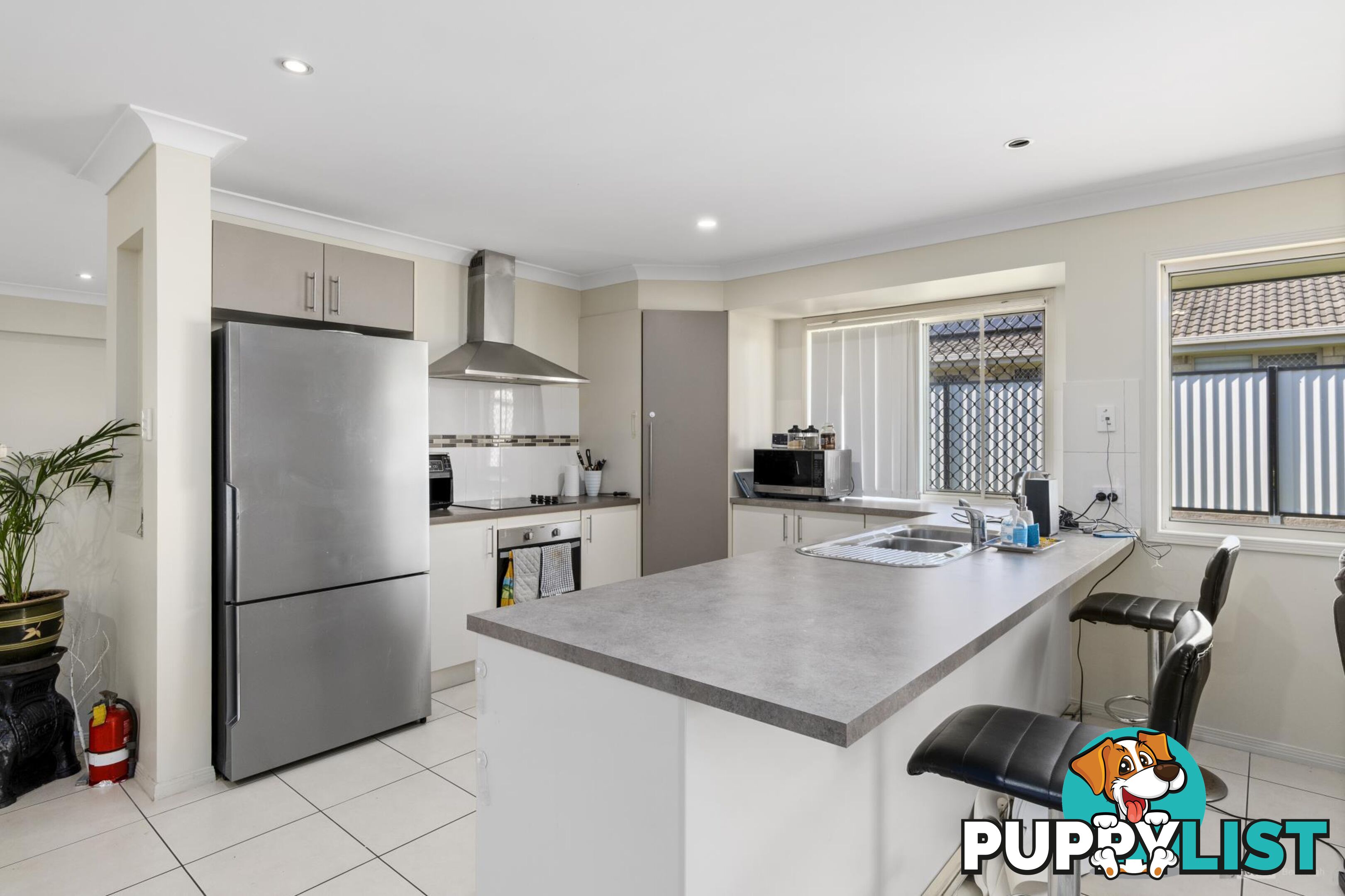 3 Moran Close EAGLEBY QLD 4207