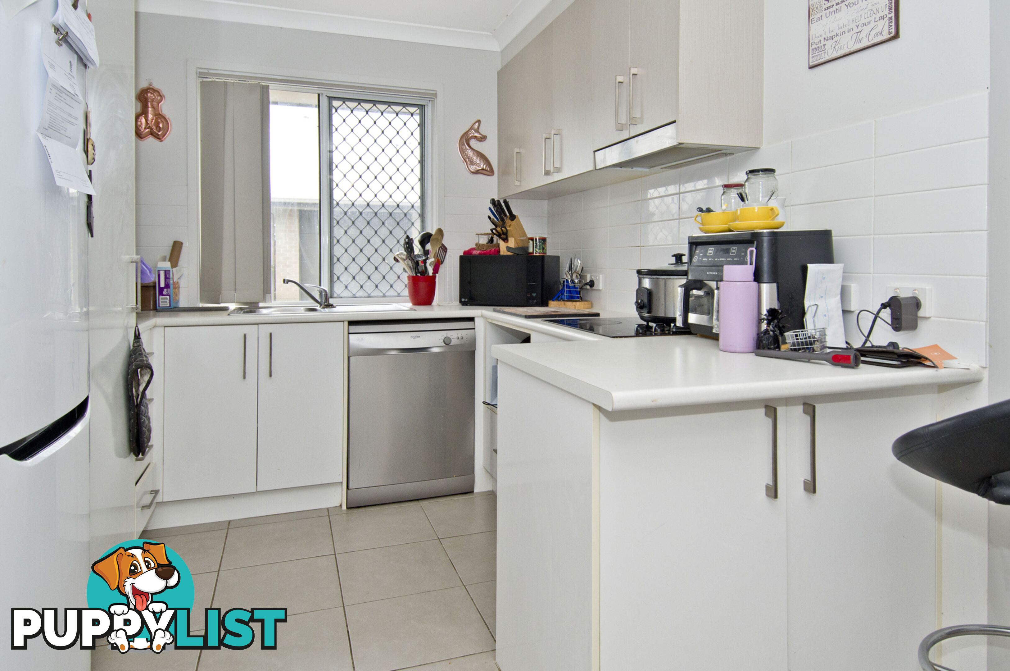 2/11 Spruce Street LOGANLEA QLD 4131