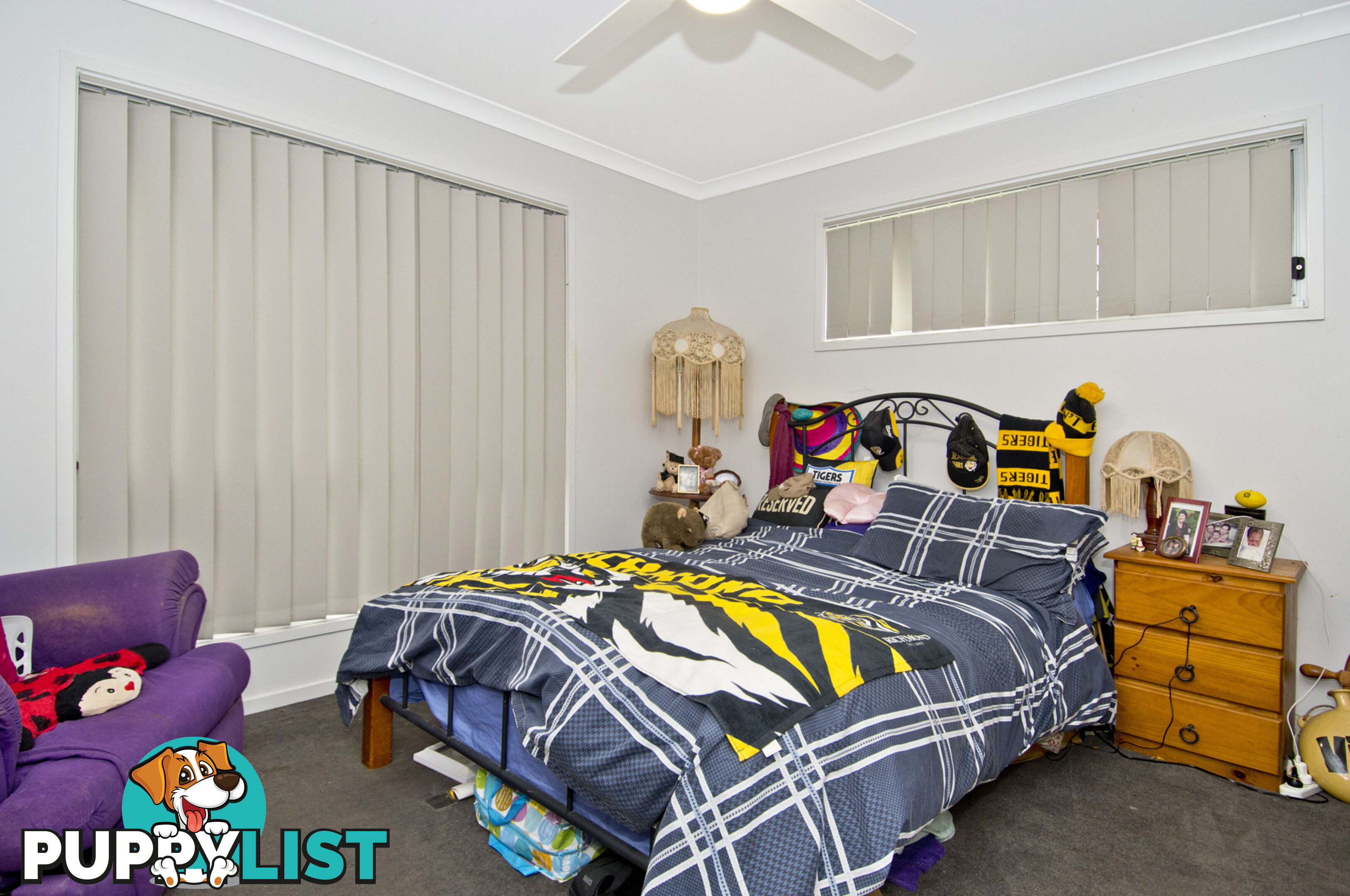 2/11 Spruce Street LOGANLEA QLD 4131