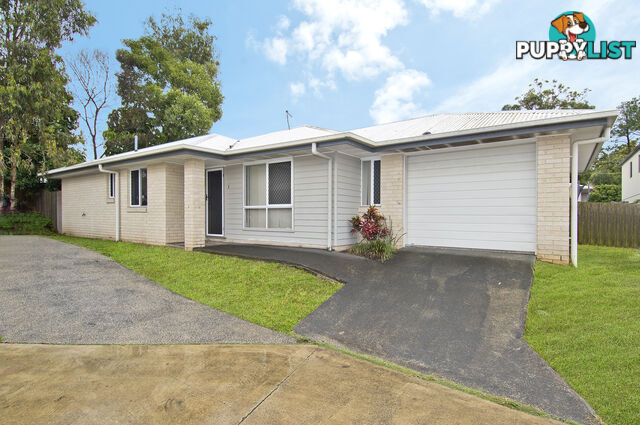 2/11 Spruce Street LOGANLEA QLD 4131