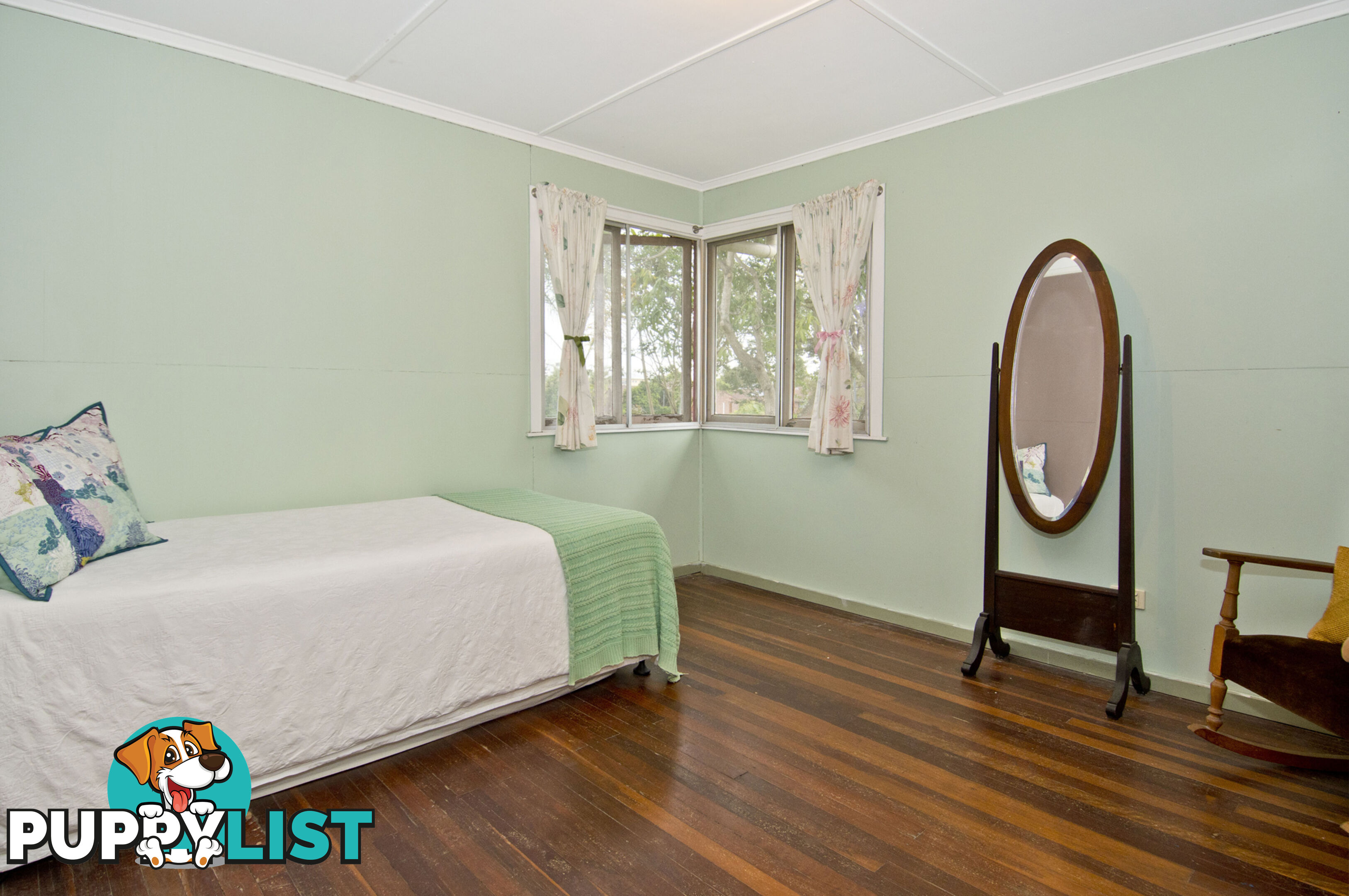 11 Pine Avenue BEENLEIGH QLD 4207