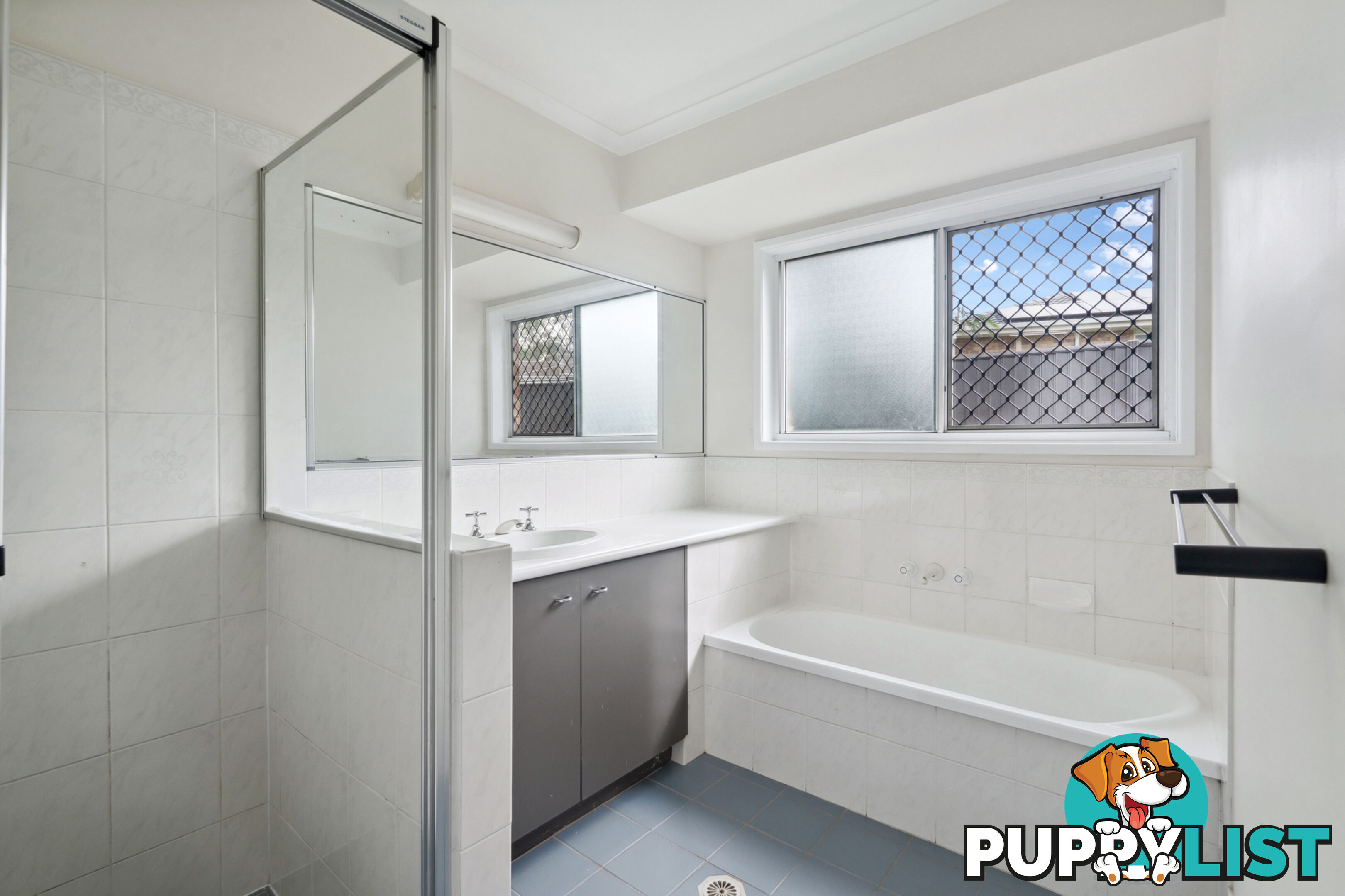 35 Eira Crescent EDENS LANDING QLD 4207