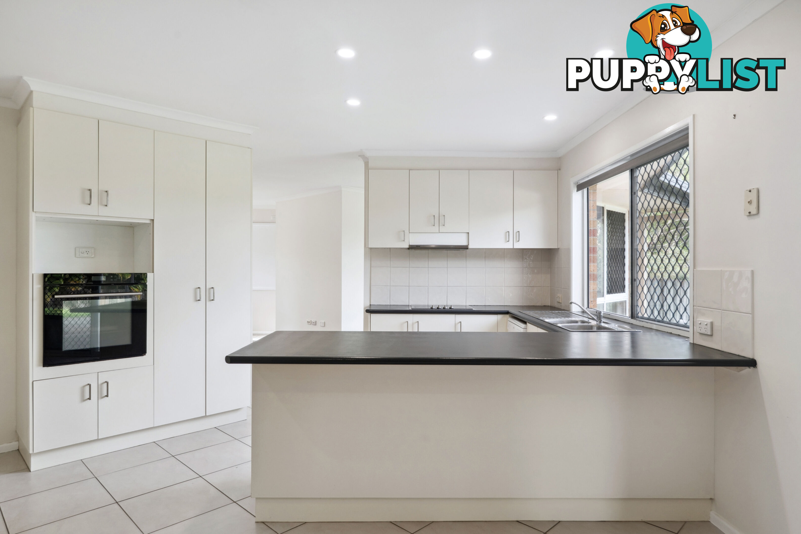 35 Eira Crescent EDENS LANDING QLD 4207