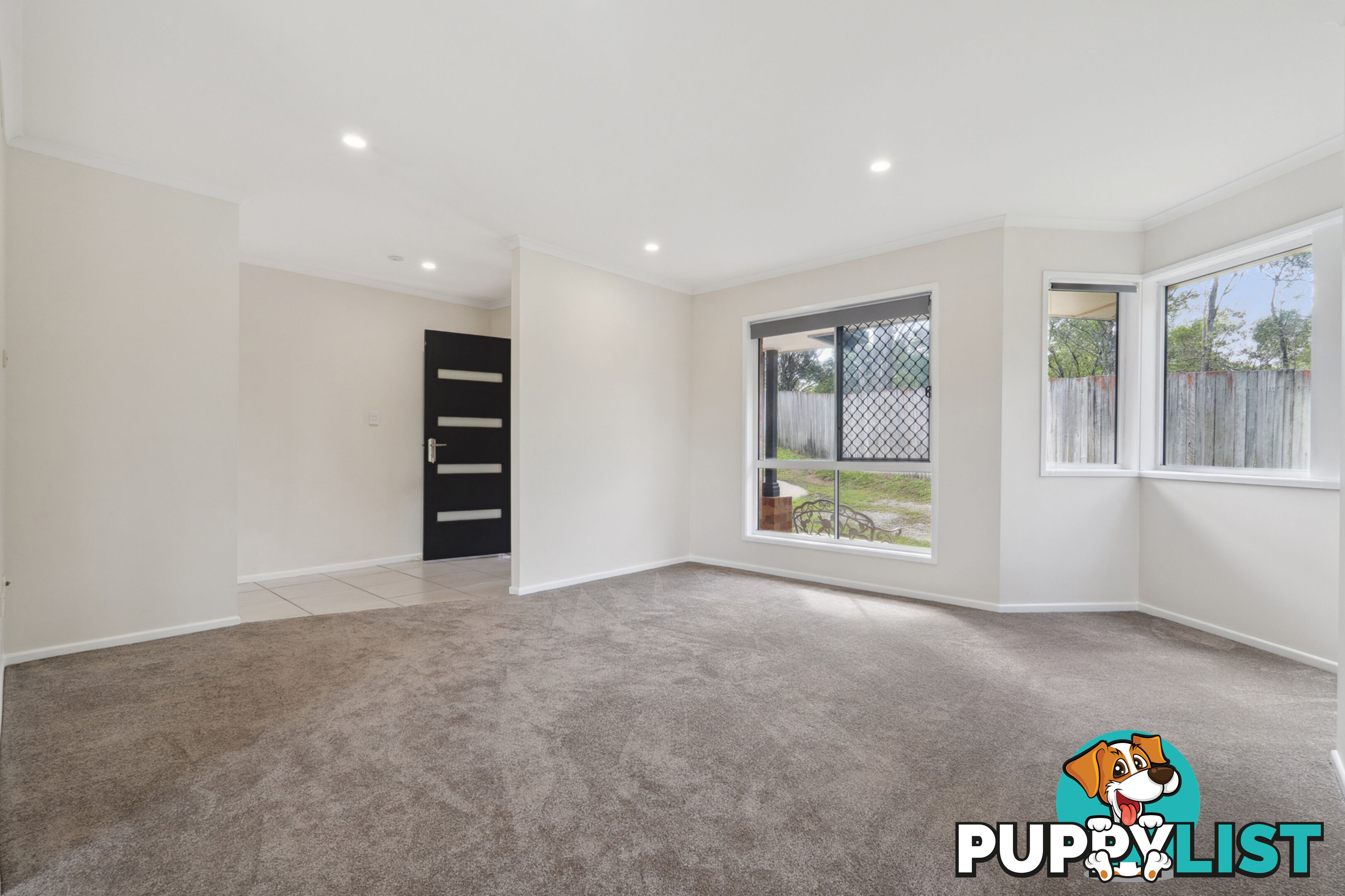 35 Eira Crescent EDENS LANDING QLD 4207
