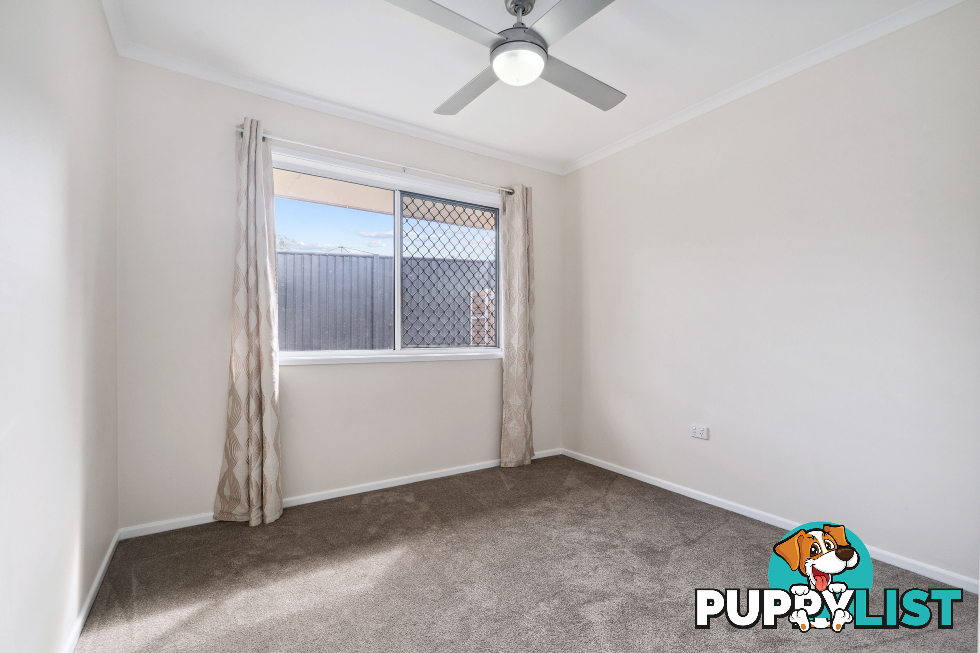 35 Eira Crescent EDENS LANDING QLD 4207