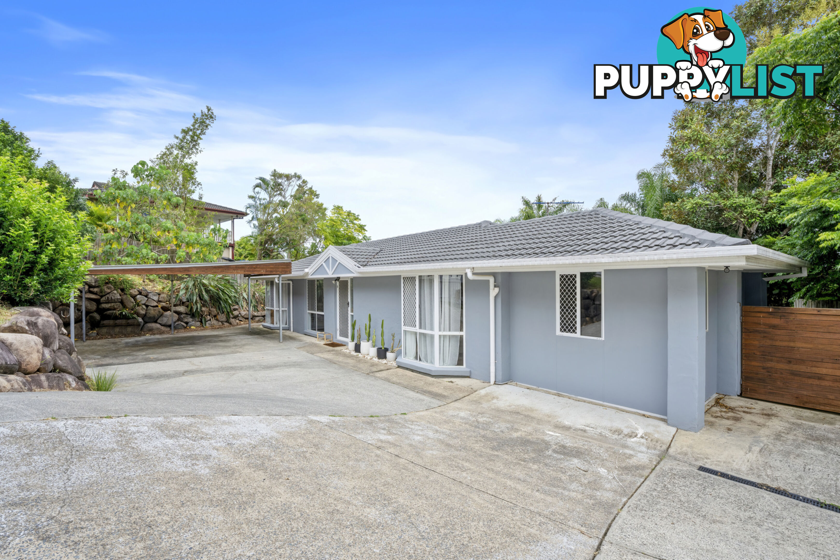 17 Overland Drive EDENS LANDING QLD 4207