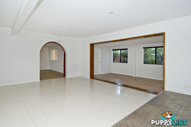 57-59 Jalan Street TANAH MERAH QLD 4128