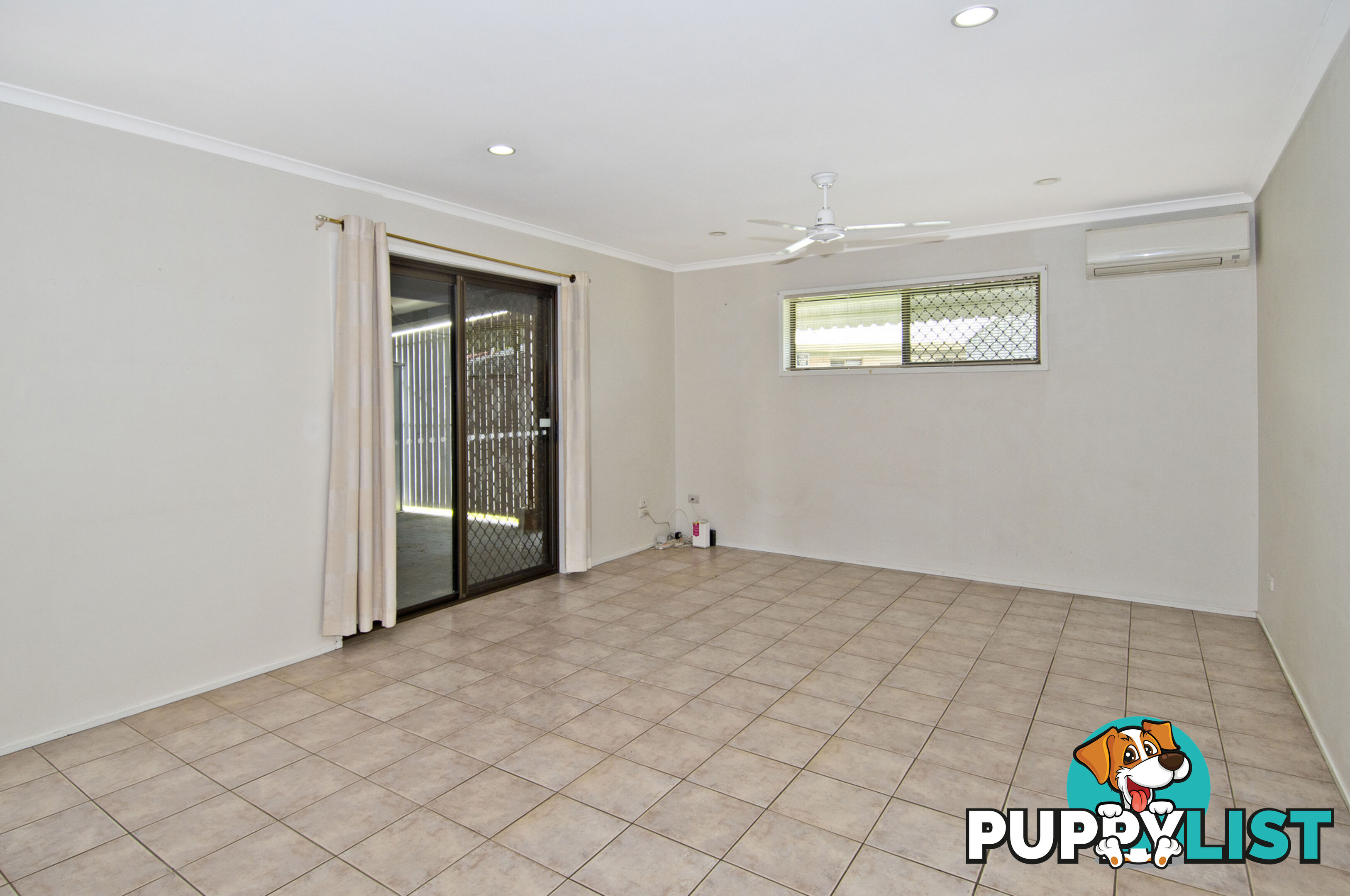 64 Harding Boulevard MOUNT WARREN PARK QLD 4207