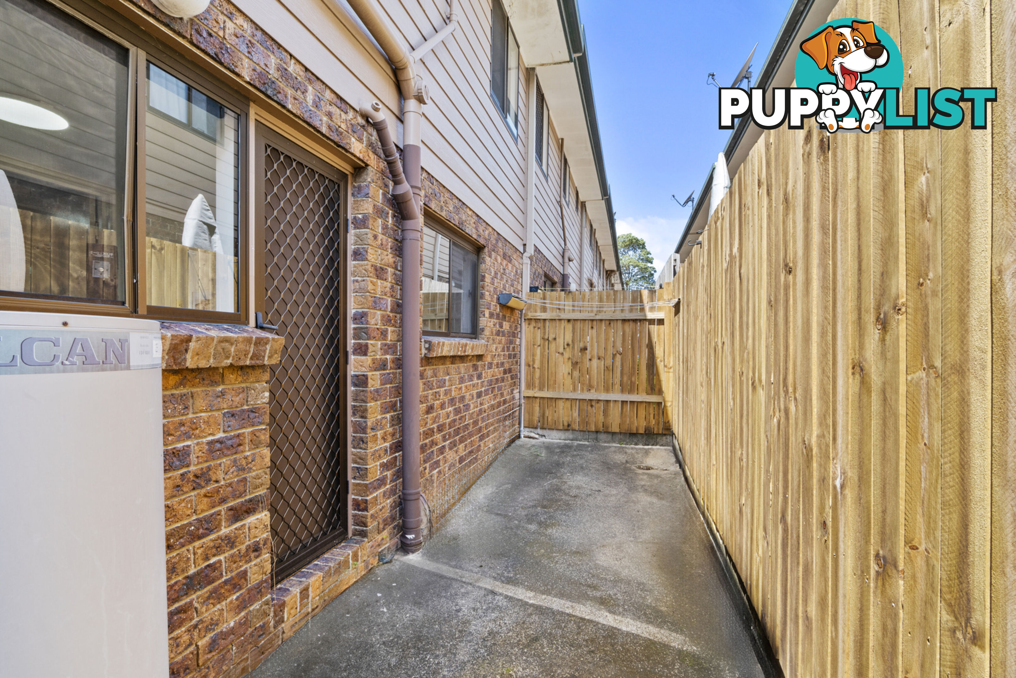 11/2 Bishop Street EAGLEBY QLD 4207