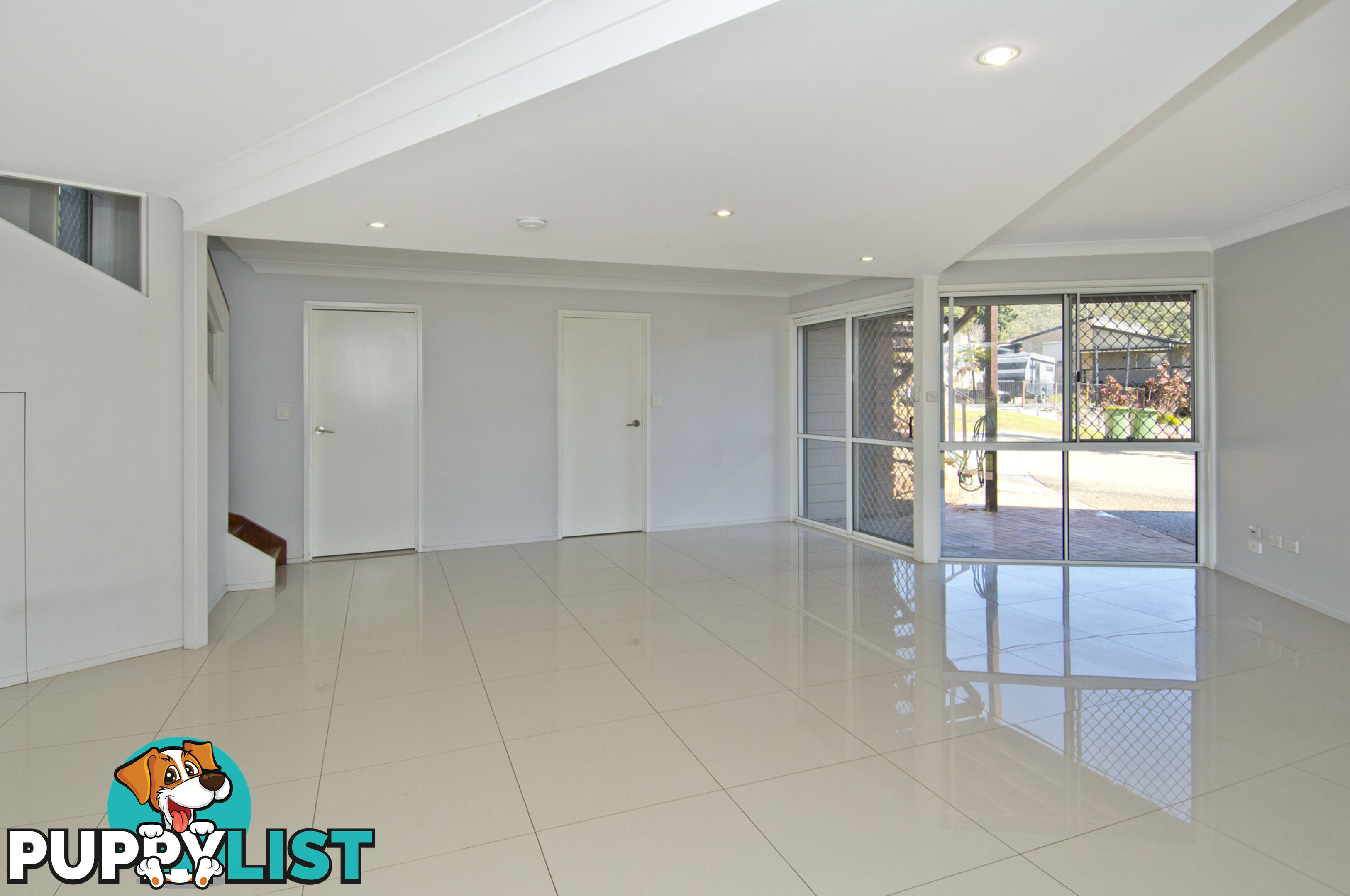 10 Leanne Court MOUNT WARREN PARK QLD 4207