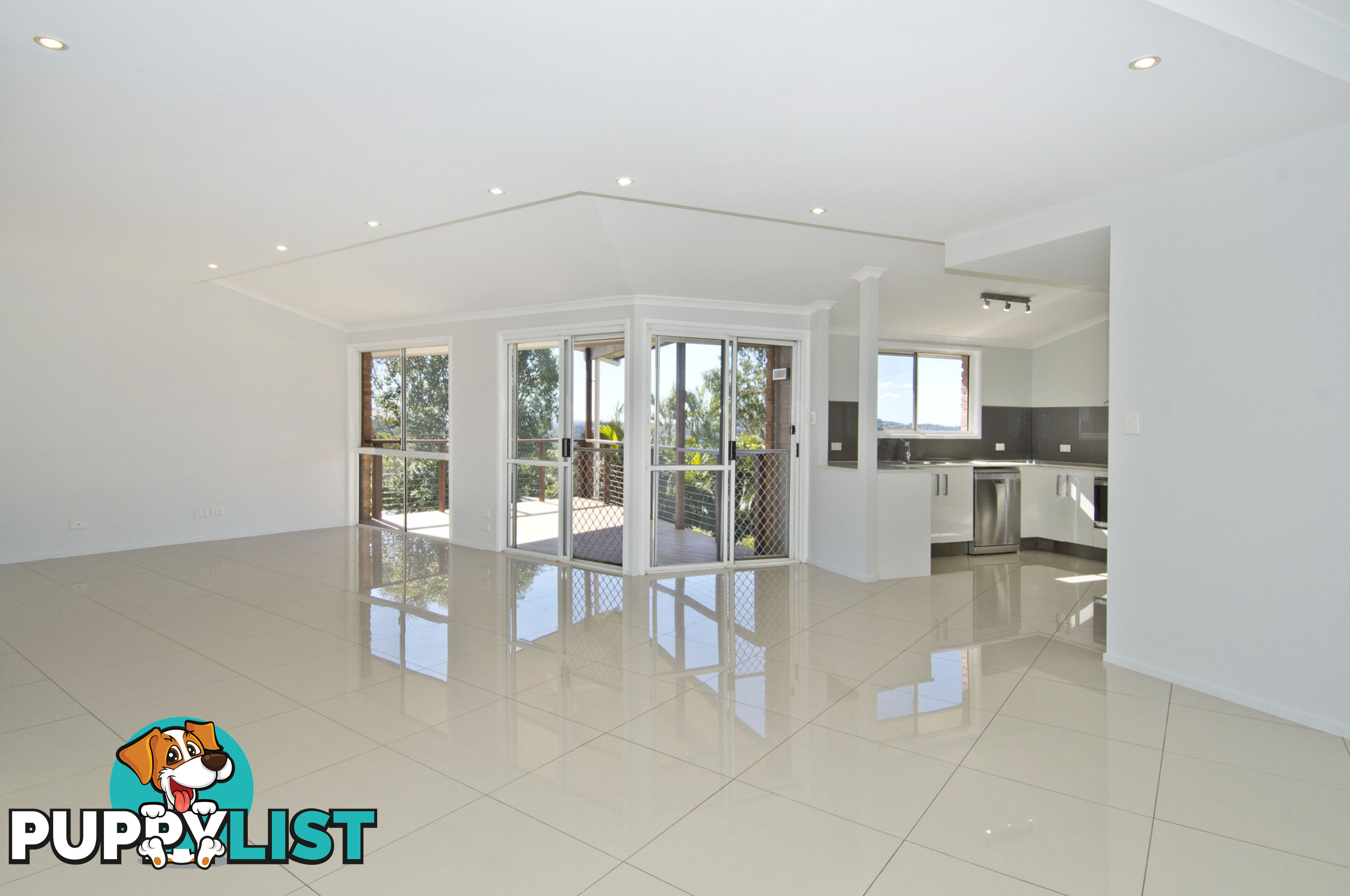 10 Leanne Court MOUNT WARREN PARK QLD 4207