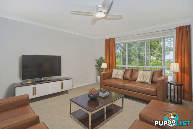 9 Melton Court EDENS LANDING QLD 4207